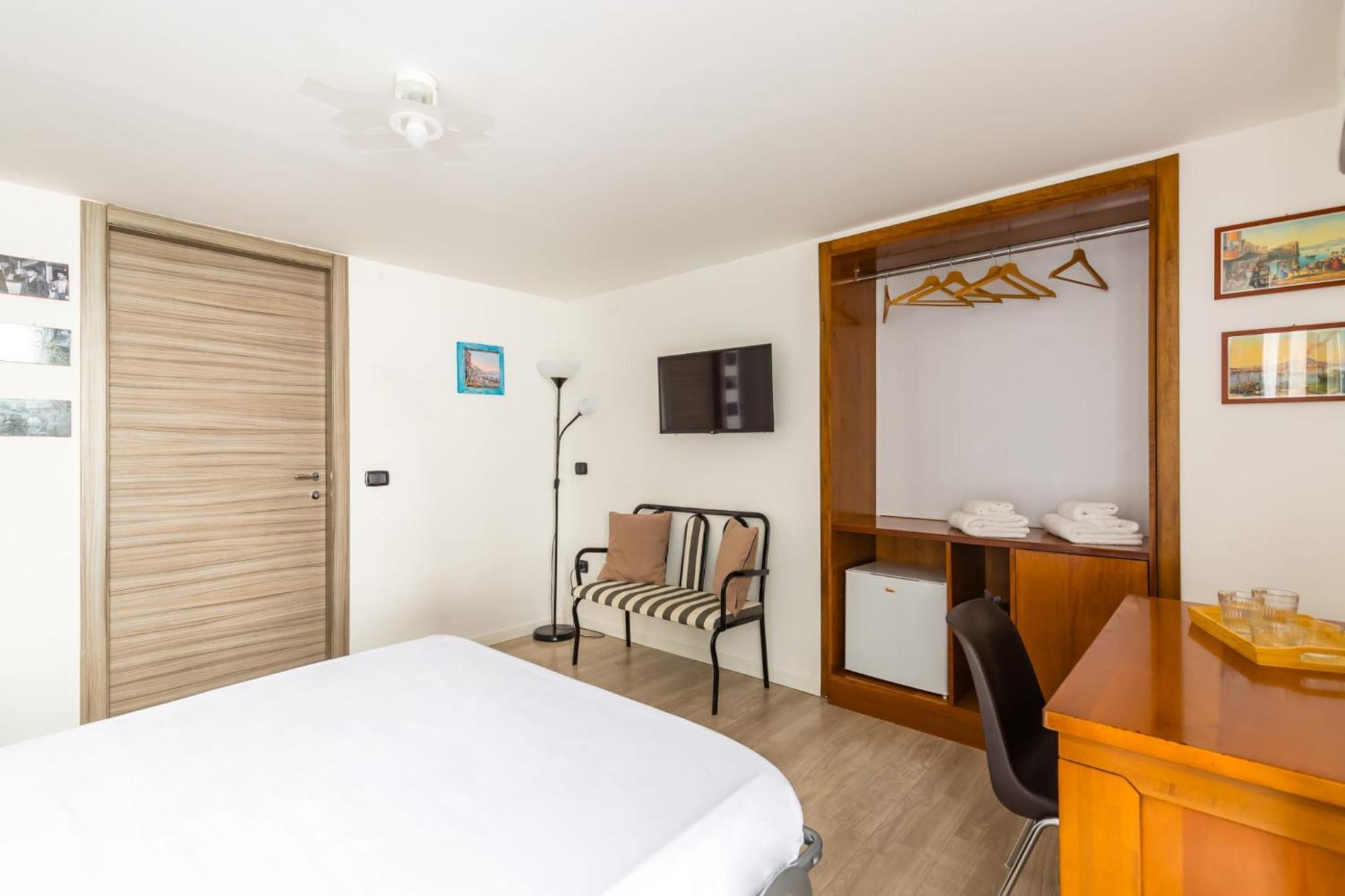 B&B Antica Napoli Екстериор снимка